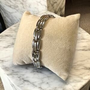 Silver Tone Magnetic Bracelet Mens Triple Weave Chain Link Size 8.5 in
